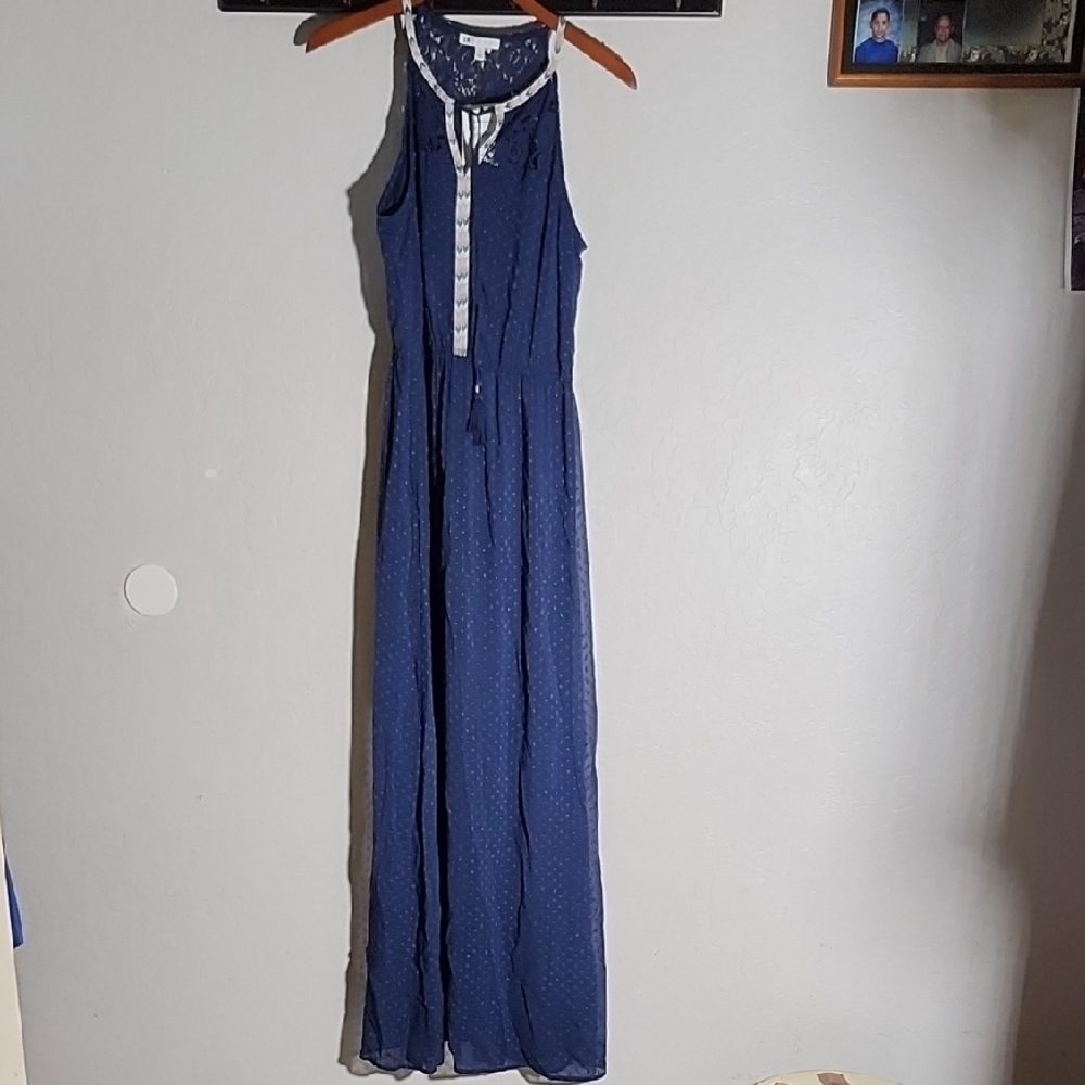 DR2 Blue Sleeveless Lace Swiss Dot Maxi Dress Medium
